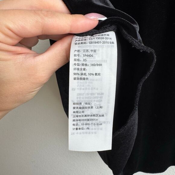 $5/$25 Abercrombie & Fitch Black Velvet Lace Back Shift Slip Mini Dress SZ XS - Picture 6 of 7